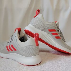 Women's running shoe